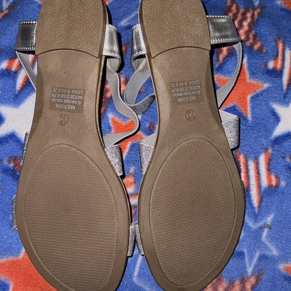 Sandals - Picture 2 of 2